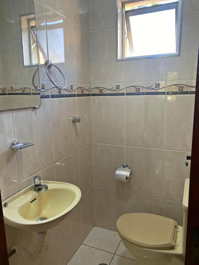 Lindo Apartamento Praia Grande Tenório pé na areia com ar Ubatuba Extérieur photo